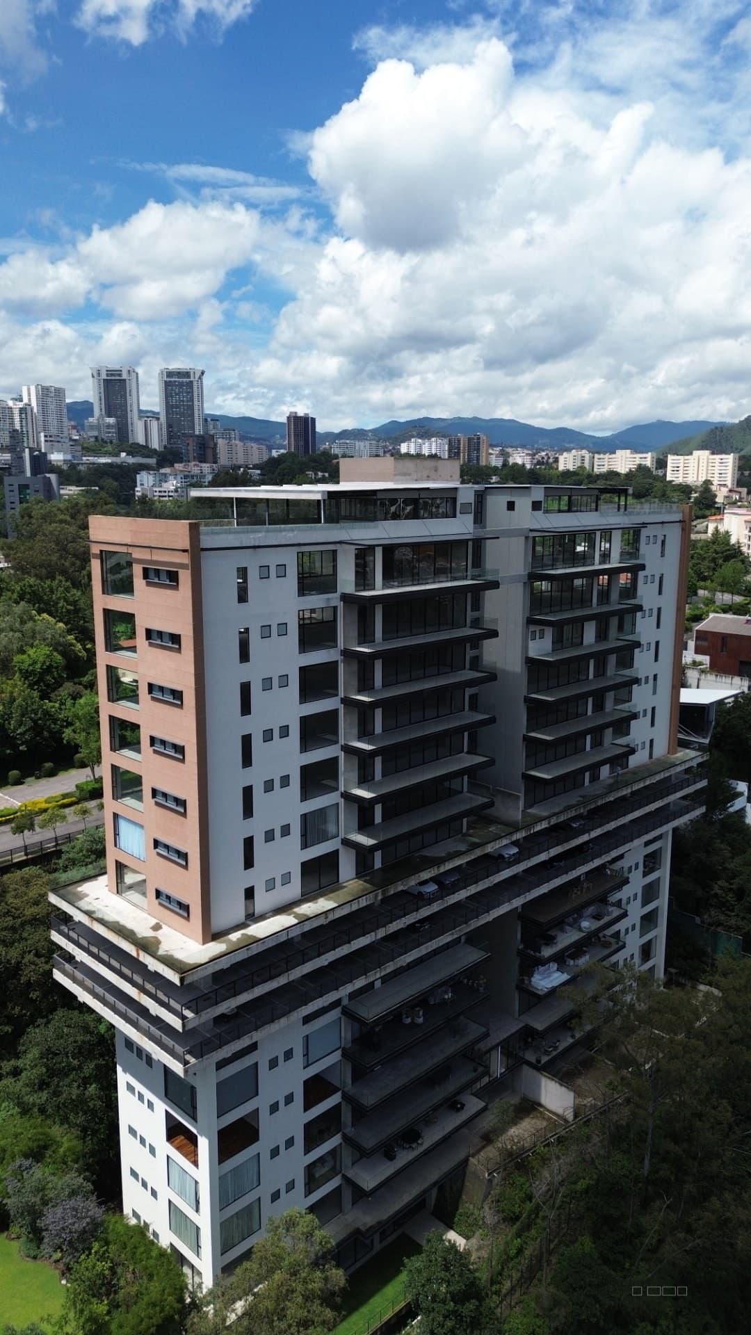 Departamento en venta en Interlomas, Estado de Mexico — ZENIT Lomas Country Club Interlomas Villa Terraza