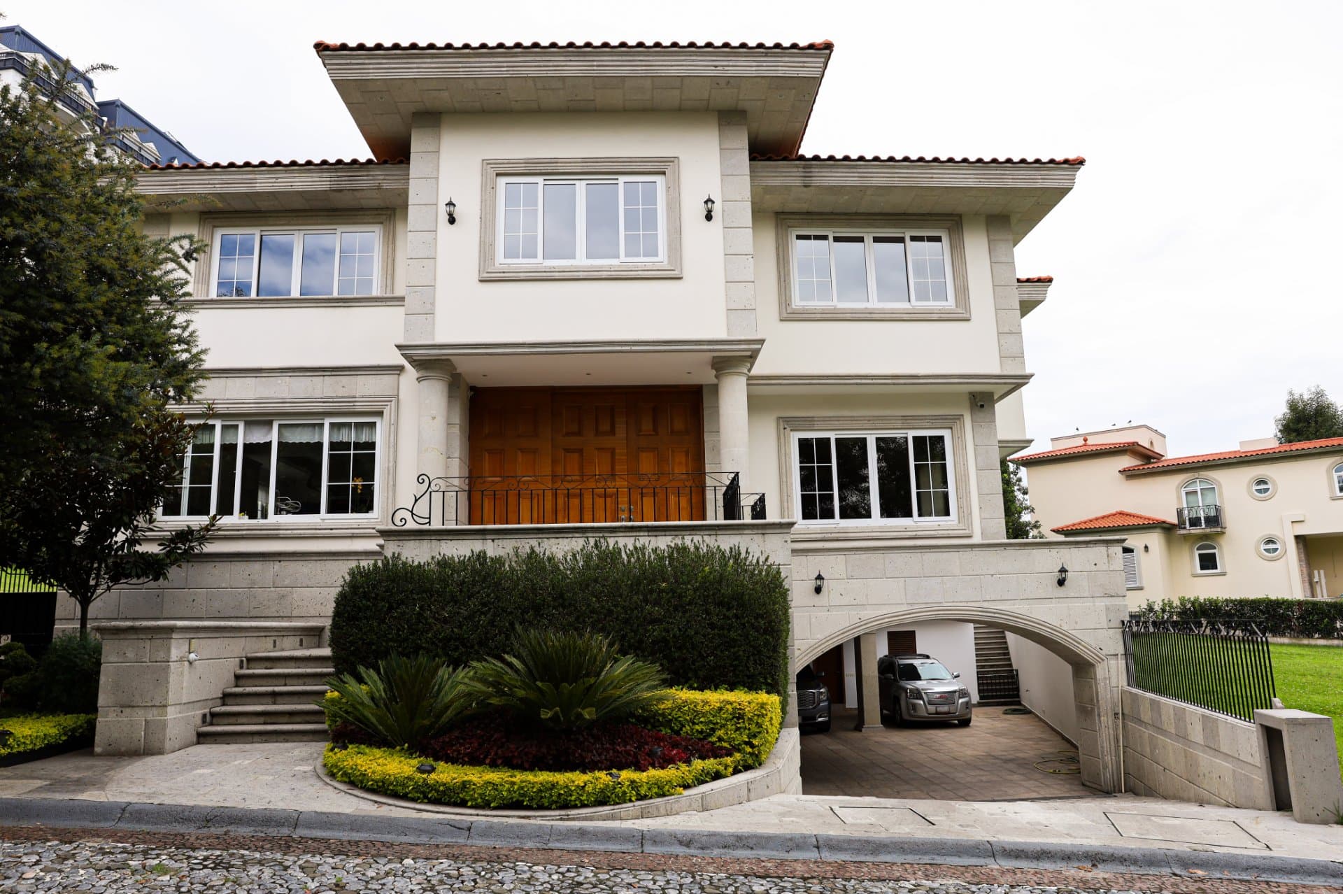 Casa en venta en Fuentes de las Lomas, Estado de Mexico — Casa en Fuentes de las Lomas